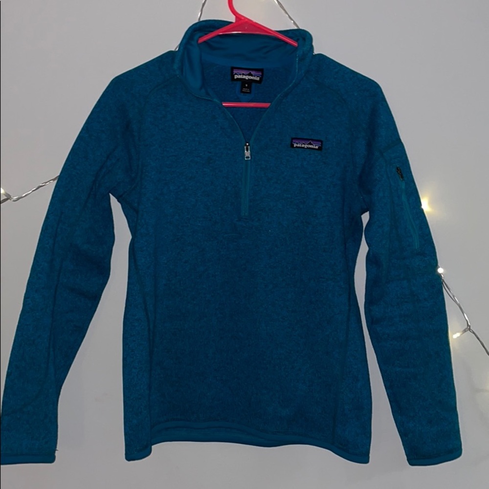 Patagonia quarter zip top